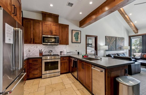 Lakeside Park Condo | Luxury @Heavenly Village: Pool+Hot Tub, Game Room