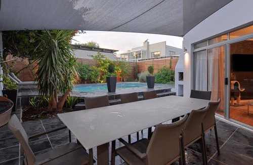West Beach Villa | Luxury home walking distance to Blouberg beach