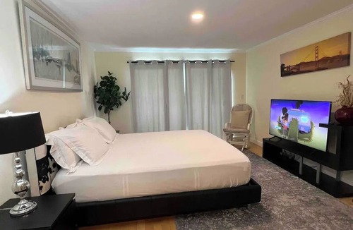 Outer Richmond House | Luxury House near China and Ocean Beach