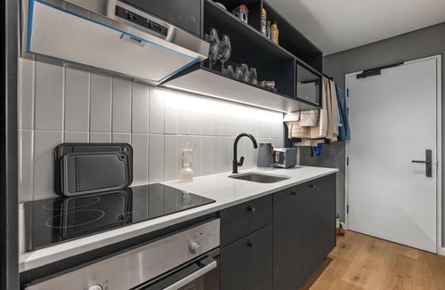 Cape Town Apartment | Luxury Living @ Station House | No loadshedding