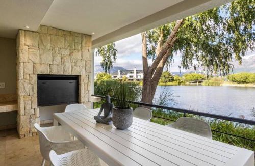 Cape Winelands House | Luxury Lodge 5F, Pearl Valley Golf Estate
