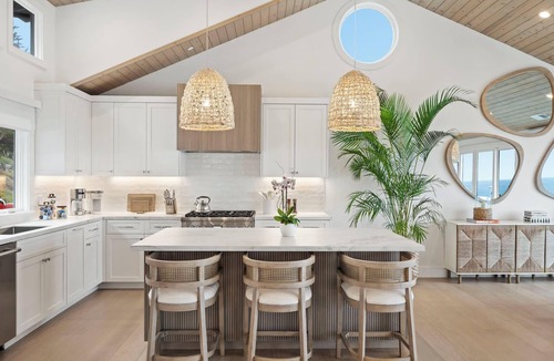 Moss Beach House | Luxury Oceanfront Retreat w/Hot Tub, Fire Table & Pacific Views near S.F.