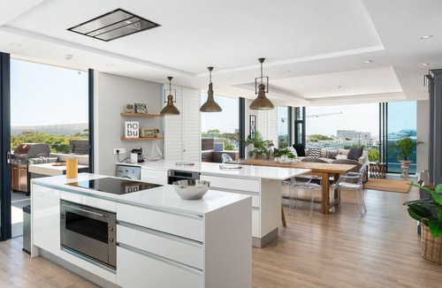 Green Point Apartment | Luxury Penthouse-Living | Pool Deck | BBQ | Views