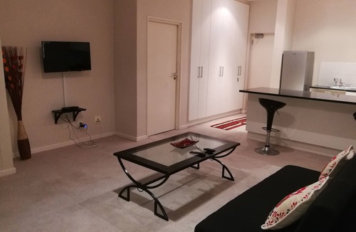 Muizenberg Apartment | Luxury Self-catering Accommodation