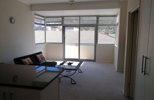 Muizenberg Apartment | Luxury Self-catering Accommodation