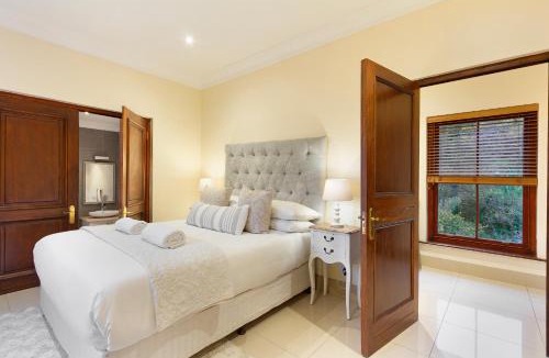 Constantia Villa | Luxury Serviced Villa in Constantia