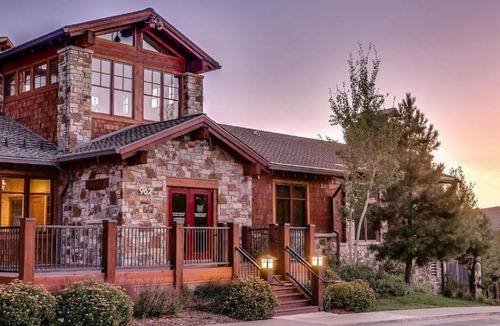 Truckee Resort | Luxury Ski-In and Ski-Out 2-Bedroom Villa at Hyatt Northstar Lodge