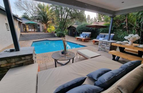 Northcliff House | Luxury solar powered villa with pool and sauna in Northcliff
