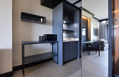 Port Zimbali Apartment | Luxury Suite within The Capital , Private Beach