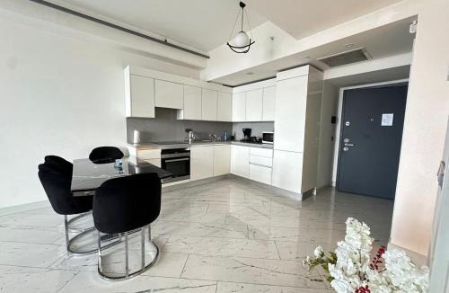 Bomonti Apartment | Luxury suites with gym pool high floor