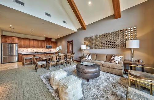 Lakeside Park Condo | Luxury Three Bedroom Residence steps from Heavenly Village