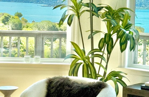 Tiburon House | Luxury Tiburon Retreat Golden Gate Bridge/Bay Views from All 5 King Bedrooms