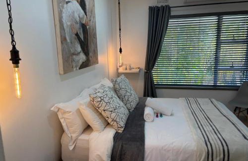 Rustenburg House | Luxury Upmarket Guesthouse 20 on 4th