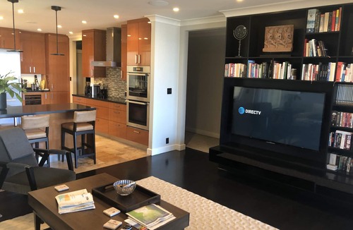 Russian Hill Condo | Luxury View Apartment on Russian Hill available for all of May 26 - July 3 ONLY