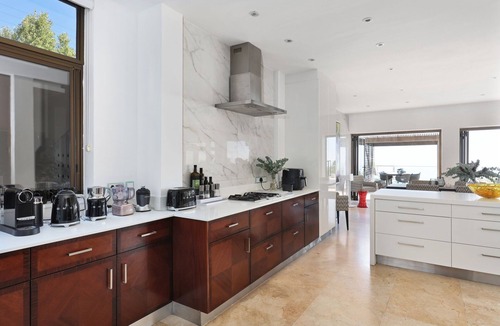 Cape Town Villa | Luxury villa in Bantry Bay at the foot of Lions Head.