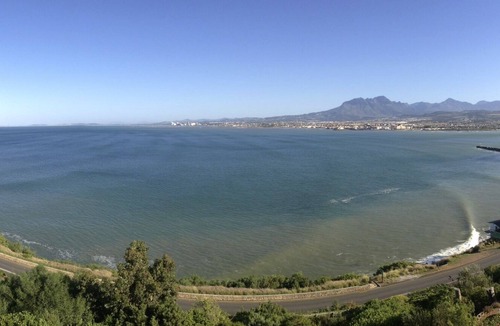 Mountainside House | Luxury Villa with Magnificent Views situated on Prestigious Road in Gordon's Bay