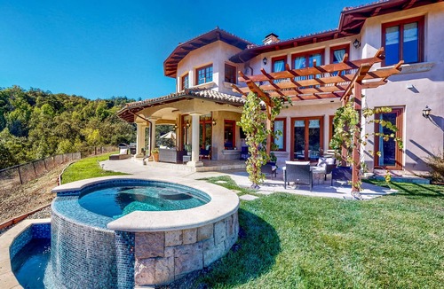 Los Gatos House | Luxury Vineyard Gated Estate with Private Hot Tub, Fireplaces, Chef’s Kitchen