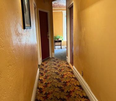 Theater District Hostel | Luz Hotel