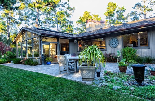 Del Monte Forest House | Lx47: Pebble Garden Retreat Home With Modern Kitchen