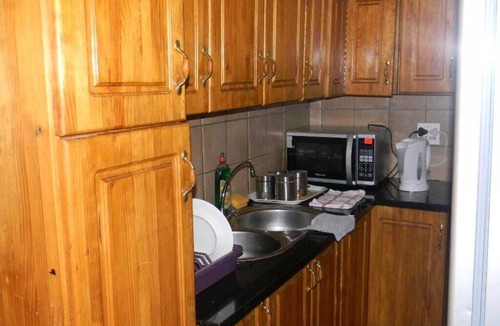 Strand House | M2T Guest House