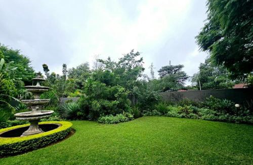 Rustenburg House | Mabheleni Lodge