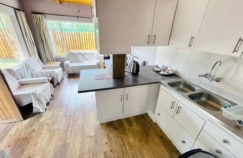 Komani House | Madeira Bed