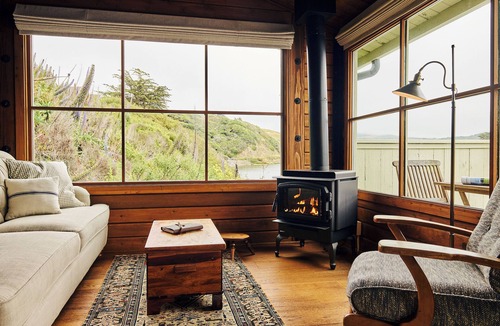 Jenner Hotel | Madeira House