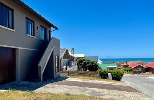 Witsand House | Magdamol holiday home