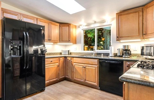 Forest Hills House | Magical Forest! Walk to the Russian River! Pups OK! Yard-Starry Nights
