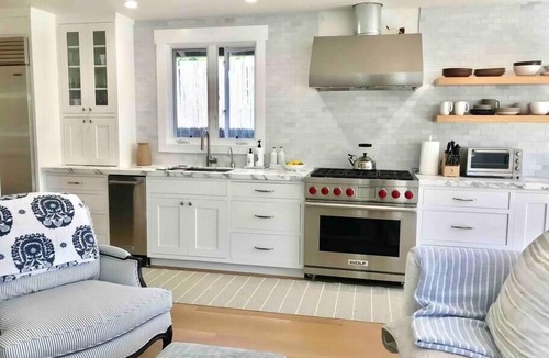Stinson Beach Cottage | Main House & Cottage By the Beach