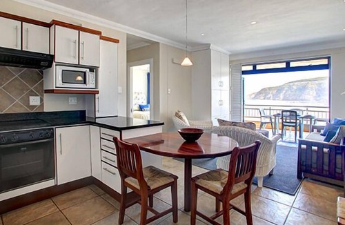 Herolds Bay Apartment | Makarios on Sea