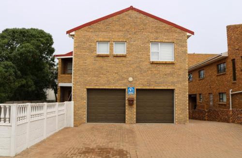Lambert's Bay House | Malkopbaai Self-Catering