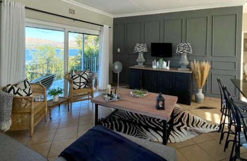 Kosmos Villa | Mangata Guest Cottage