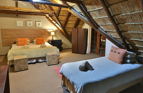 Hammanskraal Cabin | Mangwa Valley Game Lodge & Spa