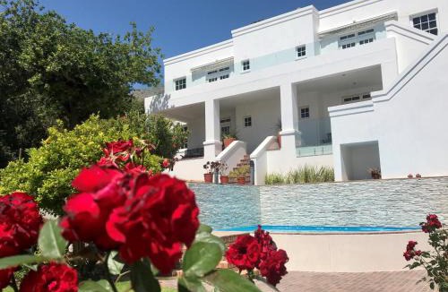 Gordons Bay Central House | Manor on the Bay