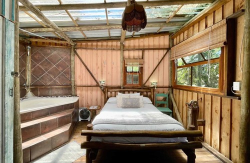 Umzumbe Hostel | Mantis and Moon Backpacker Lodge