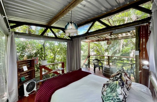 Umzumbe Hostel | Mantis and Moon Backpacker Lodge