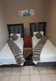 Mahikeng Bed & Breakfast | Marang Gardens Lodge