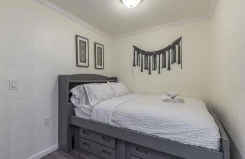 North Central House | Marbella Lane - Adorable and Quiet Studio