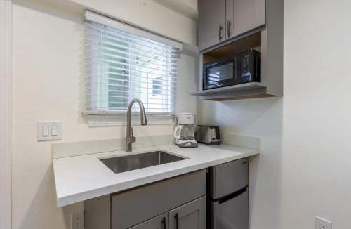 North Central House | Marbella Lane - Adorable and Quiet Studio