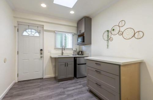North Central House | Marbella Lane - Adorable and Quiet Studio