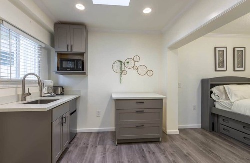 North Central Apartment | @ Marbella Lane - Bright and Cozy Home Near SFO