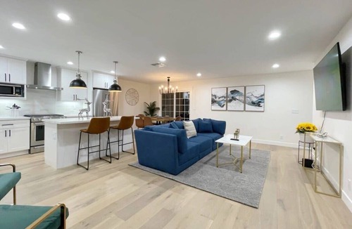 Sunnyvale House | Marbella Lane - Contemporary Sophisticated Home