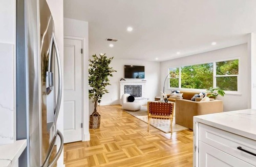 Linda Mar House | @ Marbella Lane - Stylish 4BR w/Revitalizing View