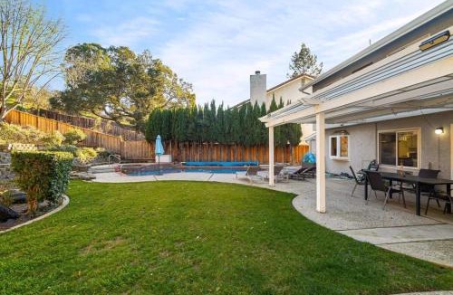 Noble House | #MarbellaLane-4BR SiliconValley Gem 16Min to Levi's