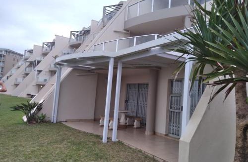 Uvongo Apartment | Margate - Chesapeake Bay Unit 1