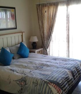Uvongo Apartment | Margate - Chesapeake Bay Unit 1