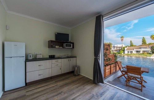 Muizenberg Apartment | Marina Views