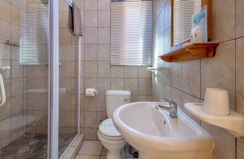 Germiston Bed & Breakfast | Marle' Lodge Bed & Breakfast