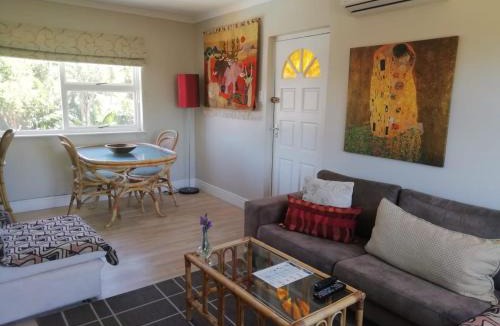 Eikenbosch House | Maroela House Guest Accommodation